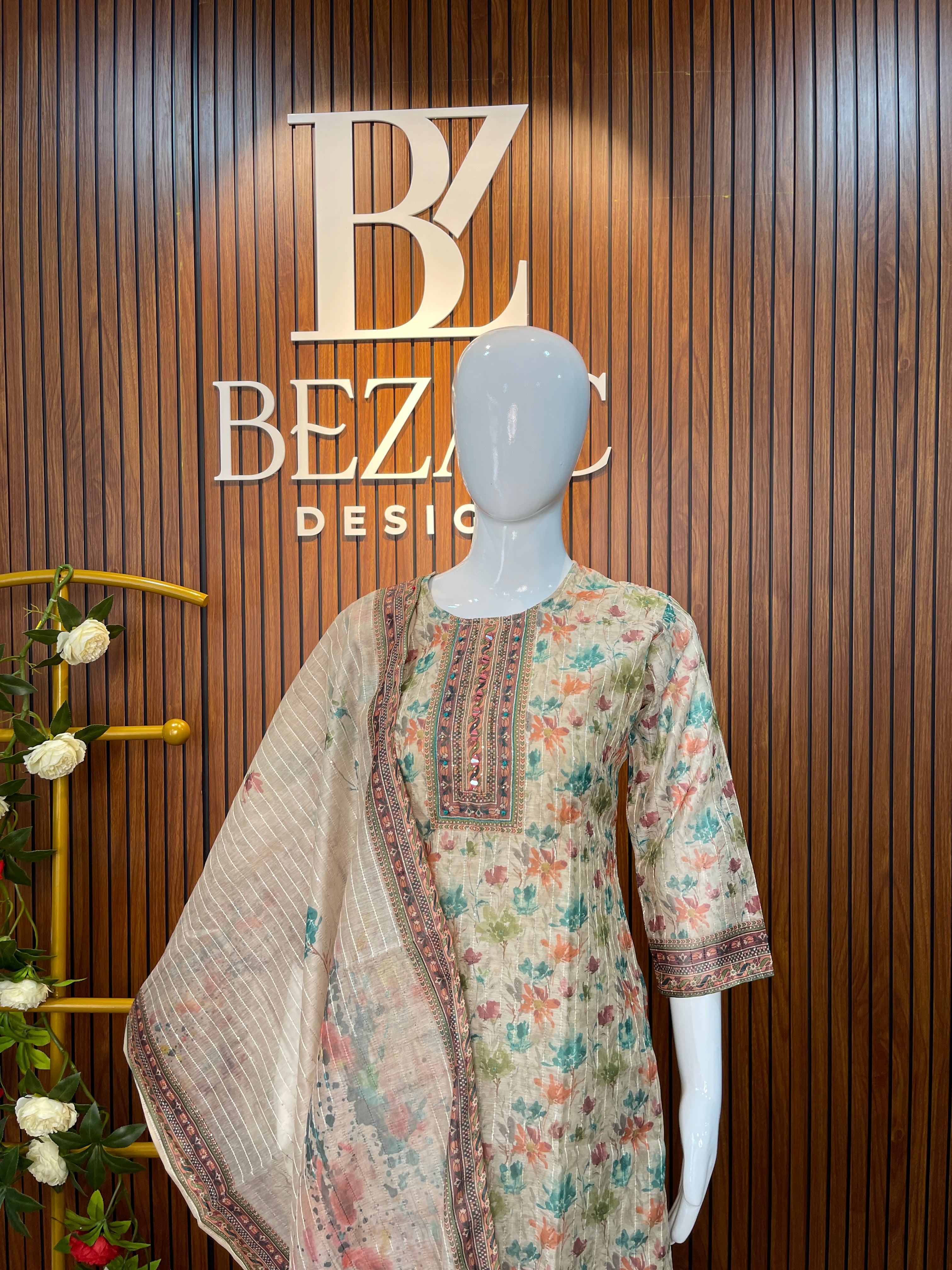 Salwar Set in Printed Organza