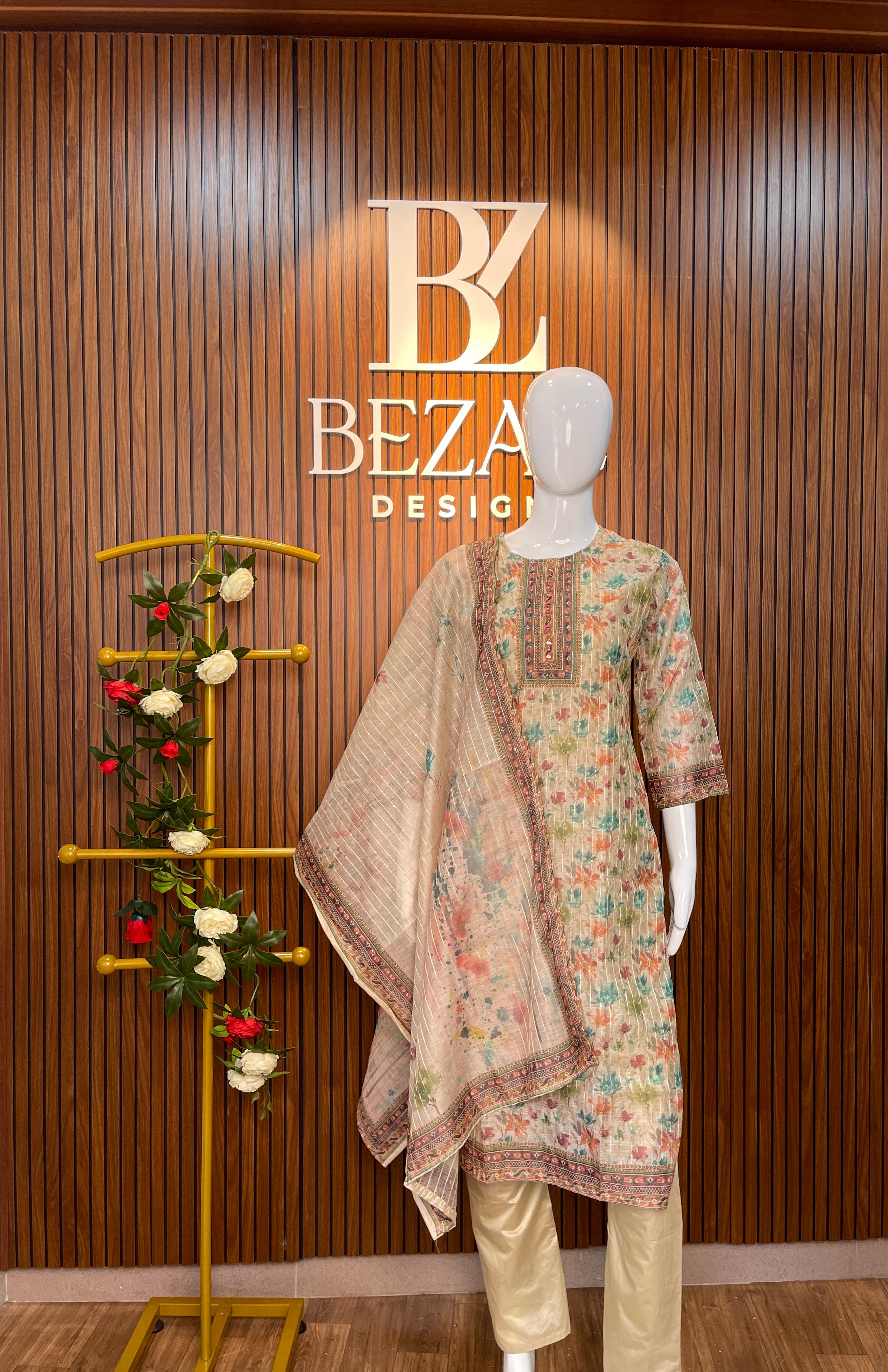 Salwar Set in Printed Organza